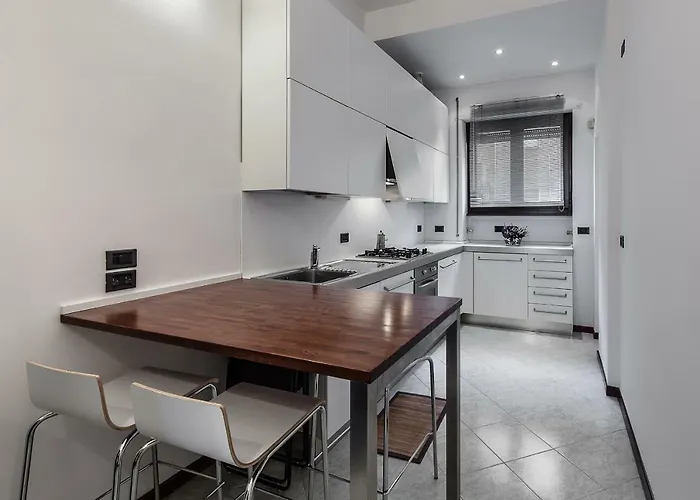 Darsena Apartment, 6 Guests, 2 Bdr, Neighborhood, Navigli Mailand